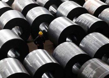 Mesmo após prejuízo, ação da Usiminas avança no Ibovespa