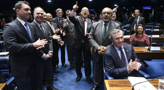 Senadores já têm propostas para mudar pacote de Guedes