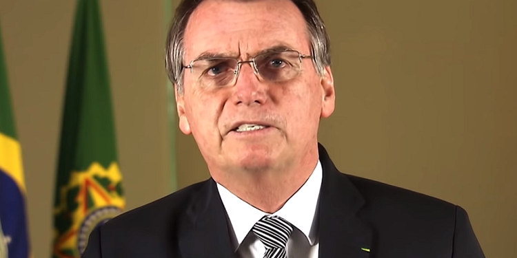 Bolsonaro vê chance ‘cada vez menor’ de achar culpado por óleo no Nordeste
