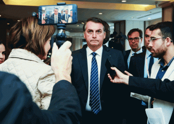 O pior ainda está por vir, diz Bolsonaro sobre óleo no Nordeste