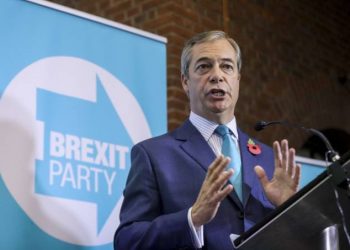 Partido do Brexit propõe aliança a Johnson para eleições no Reino Unido