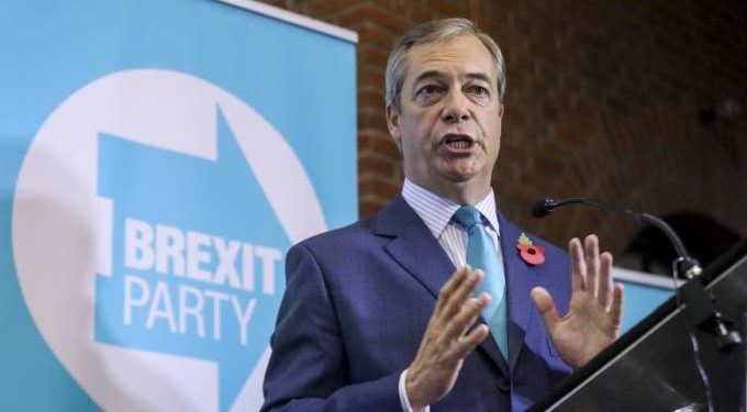 Partido do Brexit propõe aliança a Johnson para eleições no Reino Unido