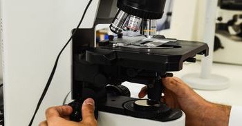 Brasileira desenvolve novo tratamento para câncer de ovário