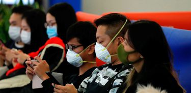 Número de infectados por novo coronavírus chega a quase 1.300 na China