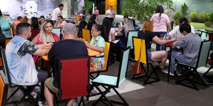 Estabelecimentos têm até março para se adequarem à lei que promove proteção às mulheres