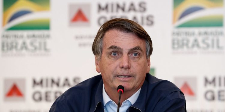 Bolsonaro anuncia R$ 892 milhões para cidades atingidas por chuvas