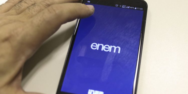 Enem libera notas nesta sexta-feira; veja como recuperar senha