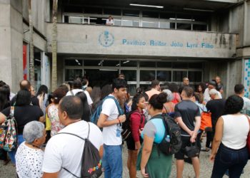 MEC suspende início das inscrições para o Prouni