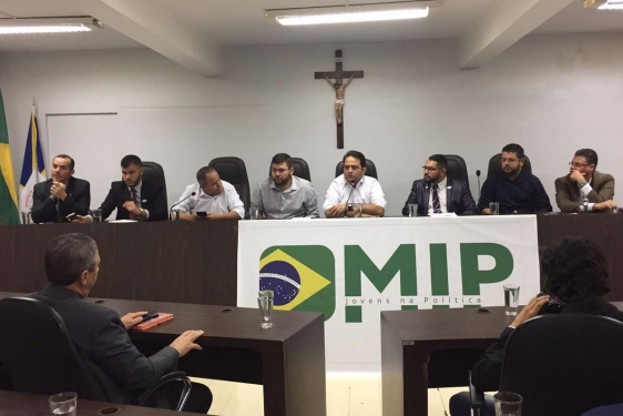 Jovens no mundo político