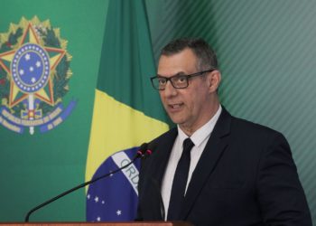 Bolsonaro cancela ida ao Fórum Econômico Mundial, na Suíça