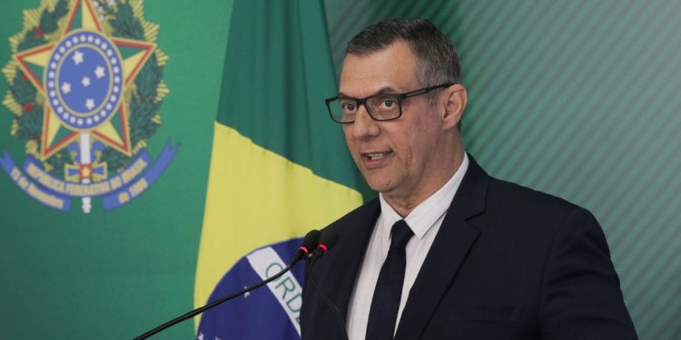 Bolsonaro cancela ida ao Fórum Econômico Mundial, na Suíça