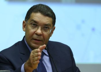 Governo cumpre teto de gastos com folga de R$ 33,9 bilhões