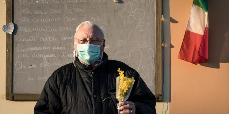 Número de mortos por coronavírus na Itália salta 36% para 631 pessoas