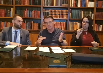 “Está muito bem a economia, graças a Deus”, diz Bolsonaro