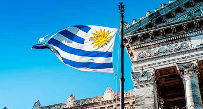 Uruguai anuncia medidas econômicas para combater coronavírus