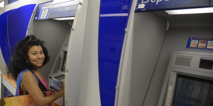 Abono salarial do PIS/Pasep começa a ser pago hoje