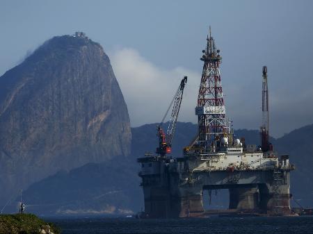 Preços do petróleo têm mínima de 17 anos nos EUA