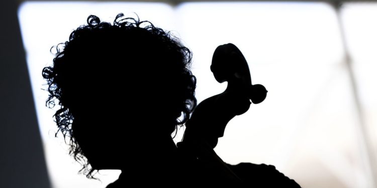 Artistas buscam alternativas de sustento durante a pandemia