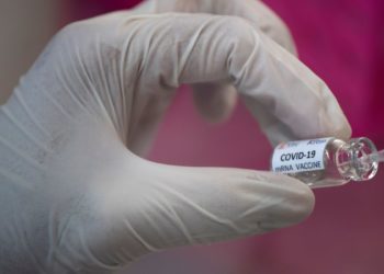 Ganhadores de Premio Nobel pedem que vacinas sejam para todos