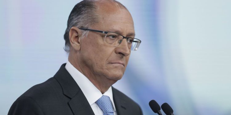 Alckmin é indiciado por suspeita de corrupção e lavagem de dinheiro
