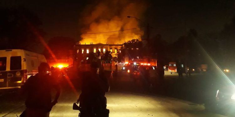 Incêndio no Museu Nacional não foi criminoso, aponta Polícia Federal