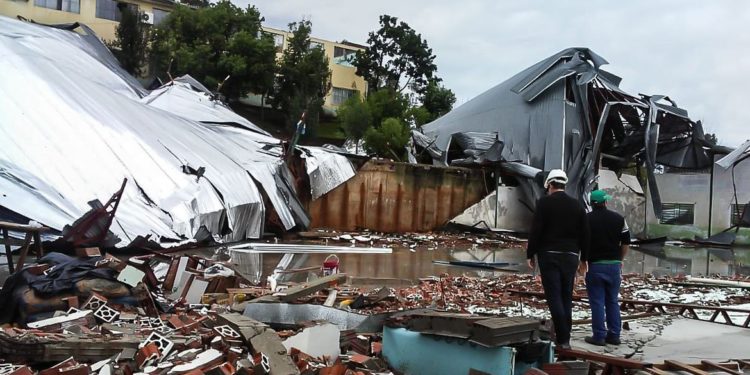 Bolsonaro vai sobrevoar região atingida por ciclone bomba