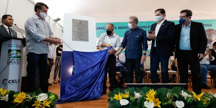 Bolsonaro inaugura termelétrica a gás em Sergipe