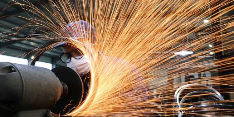 Atividade industrial de julho se aproxima do período pré-pandemia