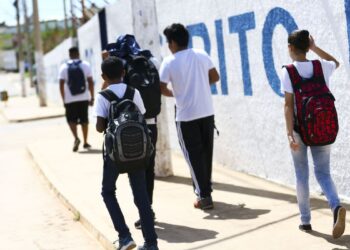 Justiça autoriza retorno das aulas presenciais na rede privada do DF