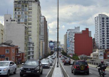 São Paulo suspende rodízio de veículos a partir do dia 20