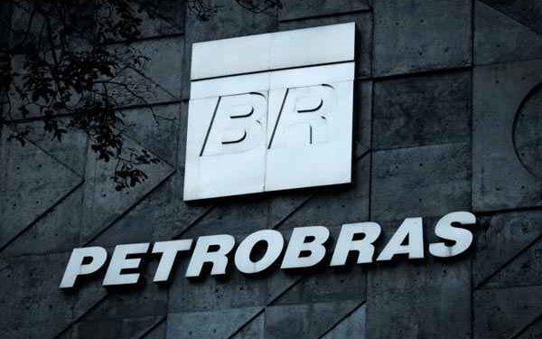 Petrobras abre seleção com mais de 4.000 vagas e salários de até R$ 11,7 mil