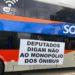 Mais de 200 ônibus estão estacionados na Esplanada em protesto contra PL