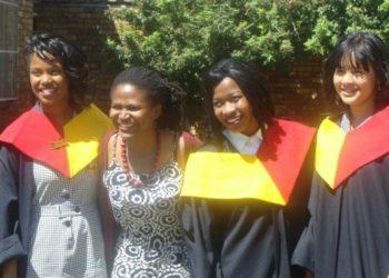 Africana recusa emprego de juíza para criar ONG de socorro a jovens carentes