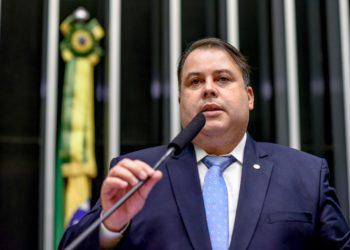 Projeto inclui estelionato sentimental no Código Penal