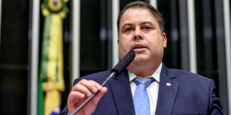 Projeto inclui estelionato sentimental no Código Penal