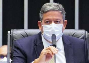 PEC dos Precatórios deverá ter promulgação “fatiada”, viabilizando o aumento do Auxílio Brasil