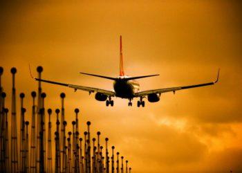 Latam cancela 25 voos após falha em sistema de iluminação no Aeroporto de Guarulhos