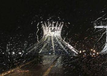 Fim de semana do Natal deverá ter chuvas na maior parte do país