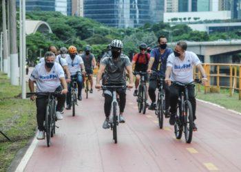 Governo de SP entrega sonorização e 3ª fase de iluminação da Ciclovia Rio Pinheiros