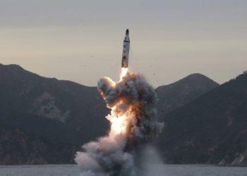 EUA impõem sanções a norte-coreanos e russos após testes de mísseis