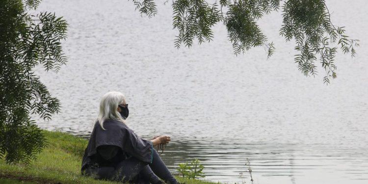 Entenda novas orientações sobre quarentena de quem está com covid-19