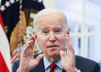 Rússia pode invadir a Ucrânia no próximo mês, alerta Biden