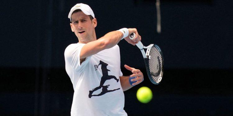 Tribunal indefere recurso de Djokovic, que será deportado