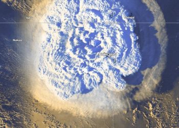 Erupção de vulcão em Tonga provoca tsunami no sul do Pacífico; EUA alertam para maremoto na Costa Oeste
