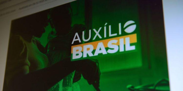 Caixa paga hoje Auxílio Brasil para cadastrados com NIS terminado em 2