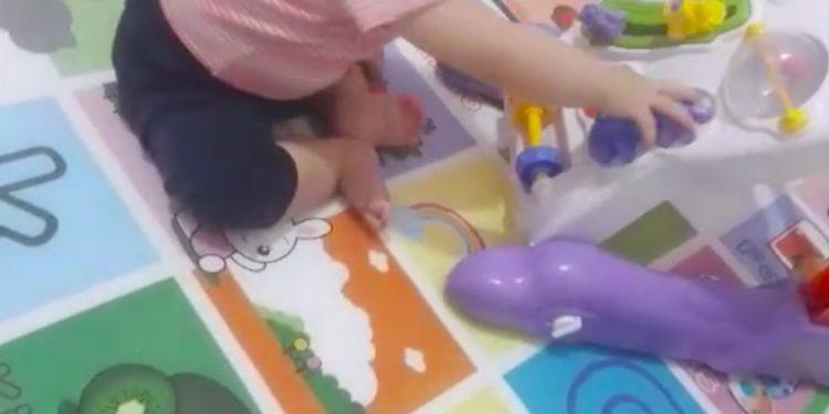 Bebê de seis meses é vacinado com frasco inteiro da Pfizer contra Covid em Altinópolis, SP