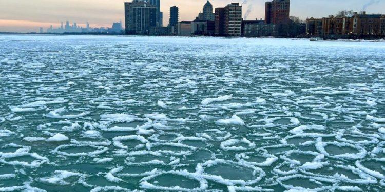 Formações de gelo misteriosas são vistas nos EUA em meio a baixas temperaturas
