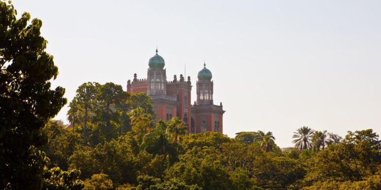 Casos de Síndrome Respiratória Grave sobem 135% em todo país