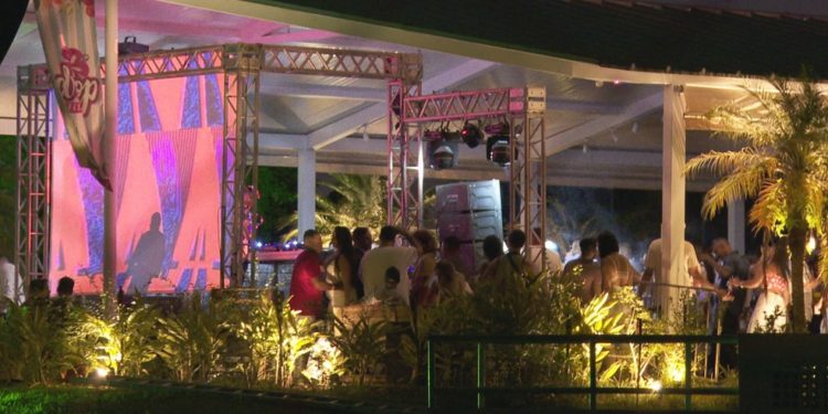 Suspensos shows, eventos e festivais com venda de ingressos