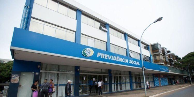 Teto do INSS vai subir para R$ 7.087 para aposentados e pensionistas